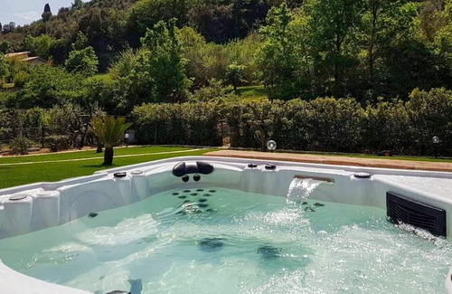 Itri Villa | Estupenda casa de vacaciones privada con WIFI, piscina privada, TV, patio y aparcamiento