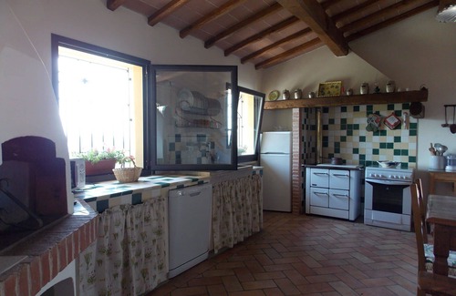 Rufina Casa | Casa de vacaciones privada con WIFI, piscina privada, TV, vista panorámica, aparcamiento