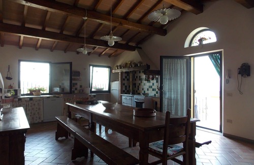 Rufina Casa | Casa de vacaciones privada con WIFI, piscina privada, TV, vista panorámica, aparcamiento