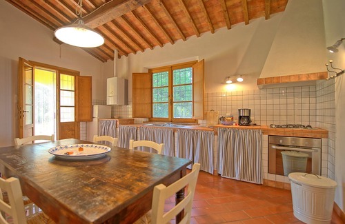 Legoli Villa | Casa de vacaciones privada con WIFI, piscina privada, TV, terraza, vista panorámica, aparcamiento