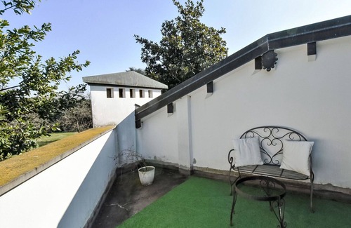 Rovato Villa | Casa de vacaciones privada con piscina privada, WIFI, bañera de hidromasaje, A/C, TV, patio