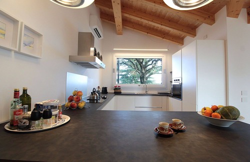 Teolo Villa | Casa de vacaciones privada con piscina privada, A/C, WIFI, jacuzzi, patio, cerca de Padua