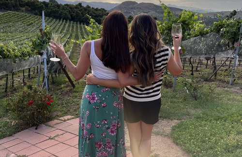 Escondido Casa | Beautiful Private Vineyard and Winery Estate Guest Living Quarters on 5-Acres