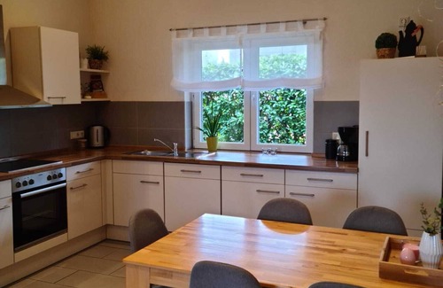 Frankenberg Casa | hermosa propiedad con 2 cabañas, sauna, bosque, zona tranquila
