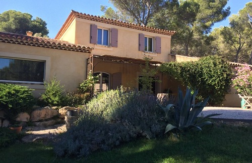 Pelissanne Casa | Hermosa propiedad en zona tranquila
