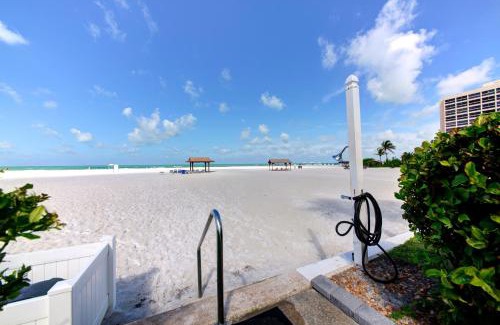 Siesta Key Villa | Beautiful property on Siesta Key