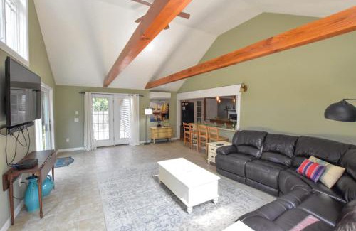 Brewster Casa | Beautiful Property w Separate Apartment