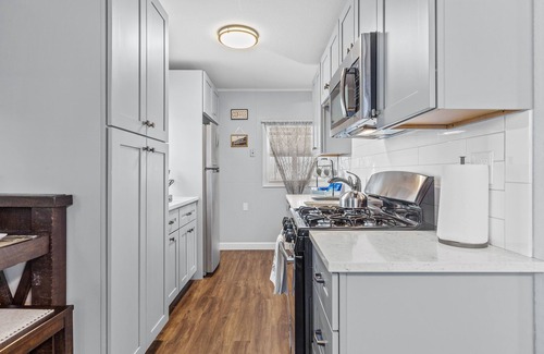 St. Louis Casa | Beautiful, Quaint 2 Bedroom Home