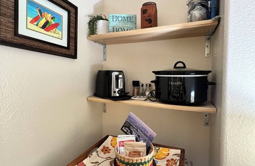 Chula Vista Apartamento | Beautiful, Quiet Casita in Safe Neighborhood Surrounded by Hiking Trails