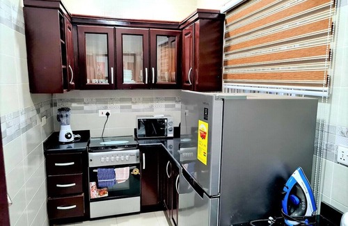 Accra Apartamento | Beautiful Quiet & Cozy Close to Highway