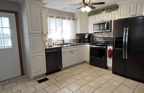 Oneida Cabaña | Beautiful quiet retreat near Oneida, Big South Fork, and ATV trails!