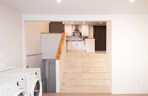 Merritt Casa | Beautiful quiet space located in the heart of Merritt suburbs.