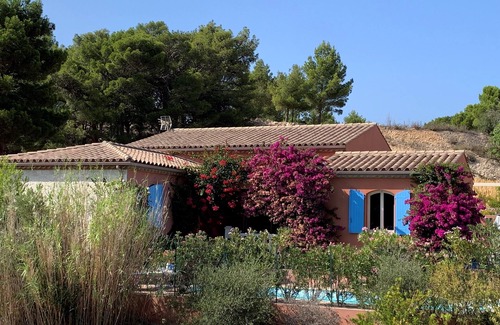 Canet-en-Roussillon Casa | Beautiful recent house with swimming pool surrounded by flowers 1 km from the beach