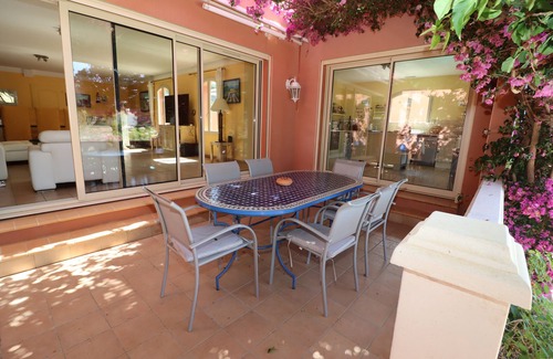 Canet-en-Roussillon Casa | Beautiful recent house with swimming pool surrounded by flowers 1 km from the beach