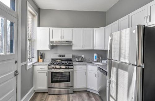 Shaw Casa | Beautiful Rehabbed Unit in Shaw Community 4228a