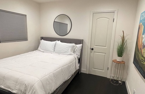 Lawndale Casa | Beautiful Remodeled home close to the beach