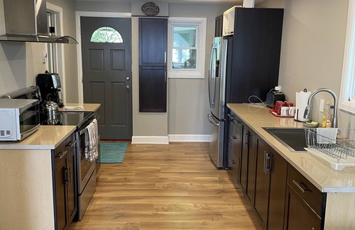 Rideau Lakes Cabaña | Beautiful Remodelled Private Cottage on the Upper Rideau Lake