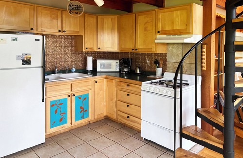 Ely Cabina | Spring Sale! Remote Cabin 9 Miles From Ely, Wildlife Galore, Starlink and Dock!
