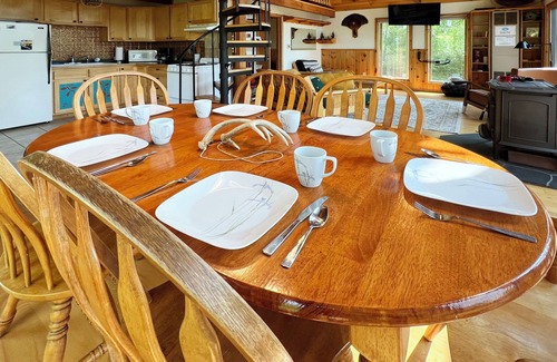 Ely Cabina | Spring Sale! Remote Cabin 9 Miles From Ely, Wildlife Galore, Starlink and Dock!