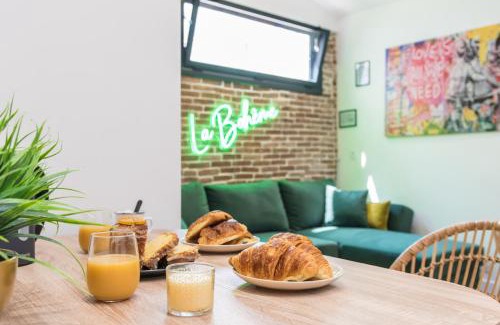 Hyeres City Centre Apartamento | beautiful renovated apartment La bohême