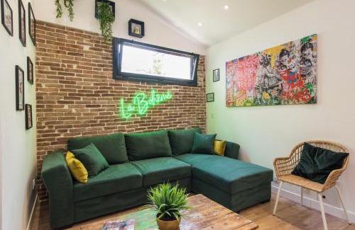 Hyeres City Centre Apartamento | beautiful renovated apartment La bohême