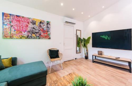 Hyeres City Centre Apartamento | beautiful renovated apartment La bohême