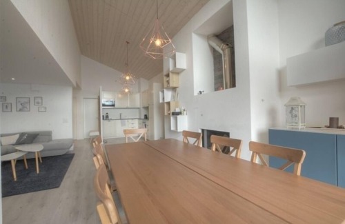 Anzere Apartamento | Beautiful renovated flat in the centre of Anzère, close to shops, restaurants, public transport and
