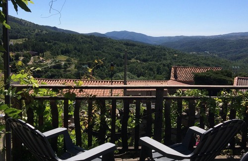 Rabouillet Casa | Hermoso granero de piedra renovado con magníficas vistas! Pueblo tranquilo