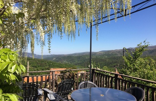 Rabouillet Casa | Hermoso granero de piedra renovado con magníficas vistas! Pueblo tranquilo