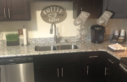 Haynes Area Casa | Beautiful renovated townhouse ten mins from downtown