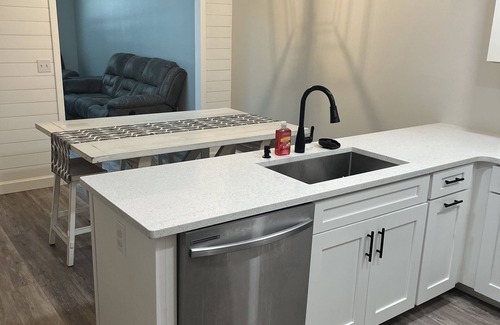Tallahassee Casa | Beautiful renovated home.12 mins from FSU