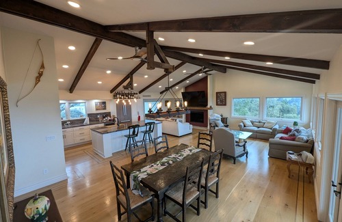 Los Gatos Casa | Beautiful retreat with a breathtaking view