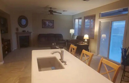 Holiday Shores Casa | BEAUTIFUL RIVER OASIS 2 Blocks from the River