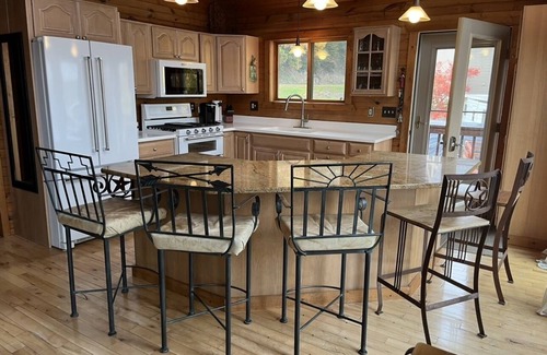Harpers Ferry Casa | Beautiful Riverfront Home on the Mississippi!
