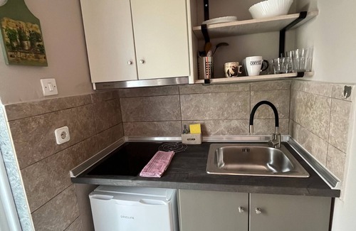 Limenaria Apartamento | Hermosa habitación para 3 personas en Limenaria, a solo cinco minutos del centro