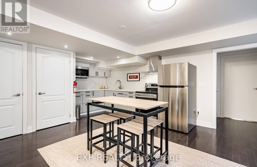 Ajax Casa | Beautiful Room for Long term stay