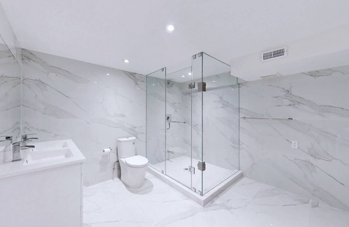 York Cama Y Desayuno | Beautiful Room in Toronto next to Yorkdale mall