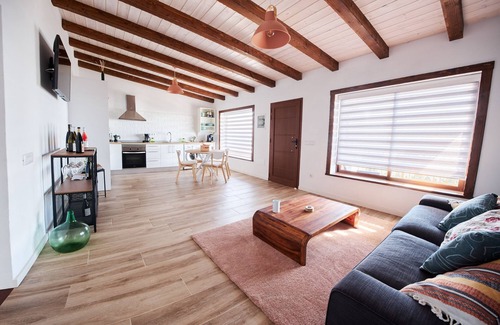 Arafo Cabaña | Bonita Casa Rural en Viñedo Ecológico con Jacuzzi.
