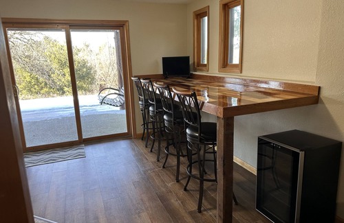 Hazel Green Cabina | Beautiful rustic and secluded cabin on a dead end lane and close to Galena, IL.