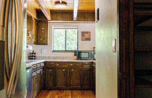 Croft Cabina | Beautiful Rustic Cabin on 5 Acres With Heavenly Views