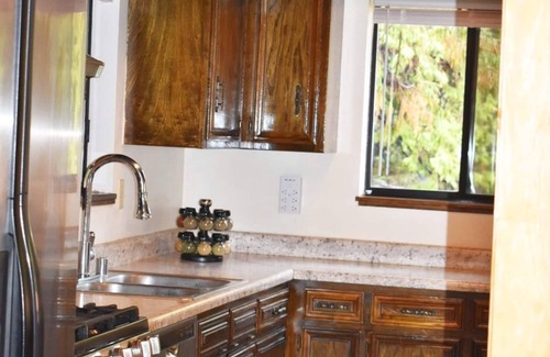 Croft Cabina | Beautiful Rustic Cabin on 5 Acres With Heavenly Views