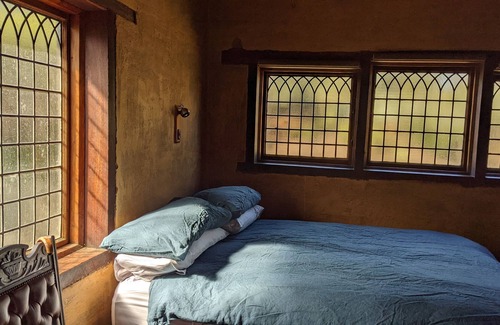 Turill Casa | Beautiful Rustic Rammed Earth House set on 300 Acres
