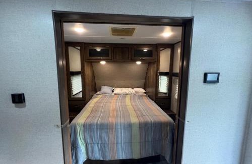 Fairvilla Otro | Beautiful RV 15 Min to Downtown Orlando