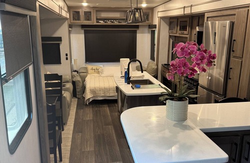Columbus Casa | Beautiful RV minutes from TIEC