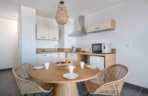 Pleneuf-Val-Andre Apartamento | Precioso piso frente al mar para 2
