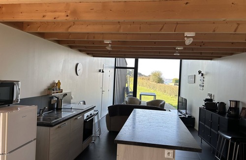 Trevou-Treguignec Casa | Beautiful sea views! Quality architect-designed accommodation 100 m from the beach