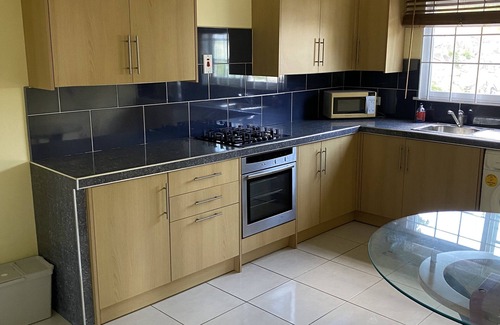 IronShore Estates Apartamento | Beautiful sea view flat in coral gardens 10 min fr airport 15 min fr night life