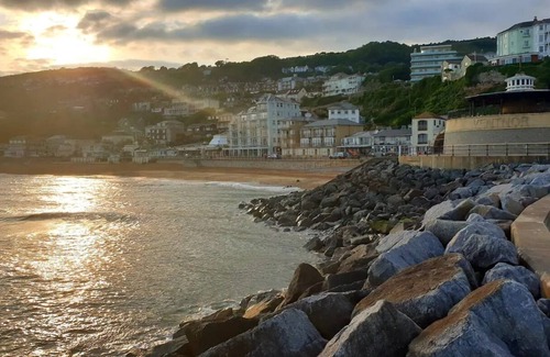 Ventnor Apartamento | Beautiful Seaside Apartment With Parking