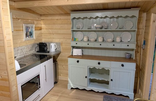 Sittingbourne Cabina | Confortable-Familiar-Baño Privado-Cherry Lodge