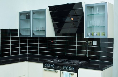 Teshie Casa | Hermosa casa segura con seguridad las 24 horas